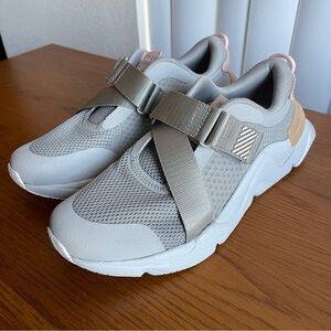 Sorel Women's Kinetic RNEGD Strap Sneakers Dove/Peach Blossom Size 10